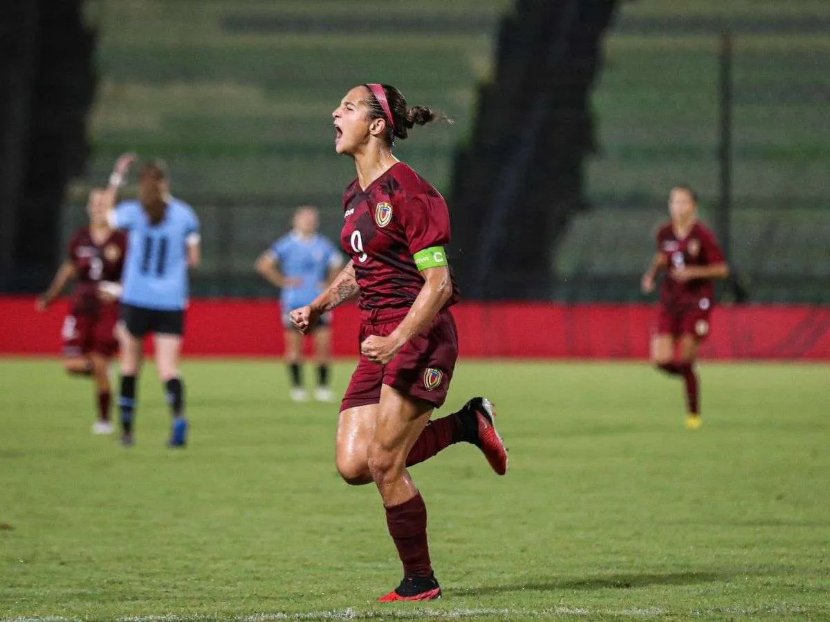 Deyna Castellanos presidirá a Las Chamas FC