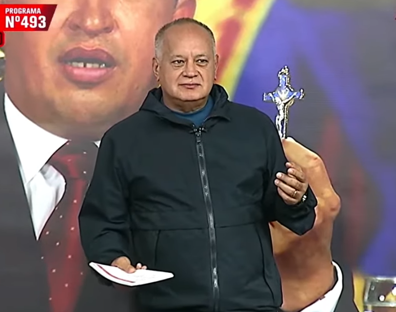 cree que puede meter sus narices en Venezuela