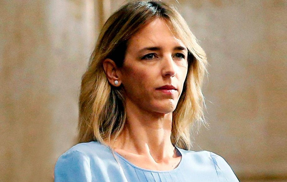 Cayetana Álvarez de Toledo pregunta al Gobierno de Pedro Sánchez por qué permitió extorsión en la Embajada
