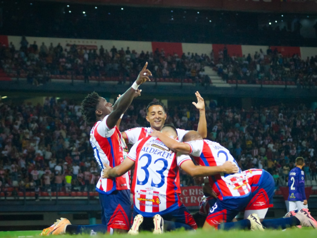 Estudiantes sigue inspirado en el torneo Clausura