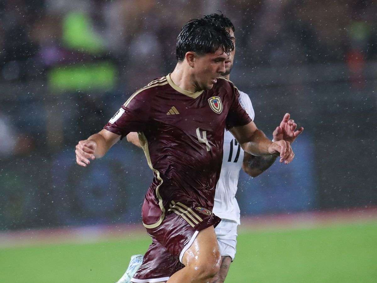 Aramburu presente en el 11 ideal de Eliminatorias