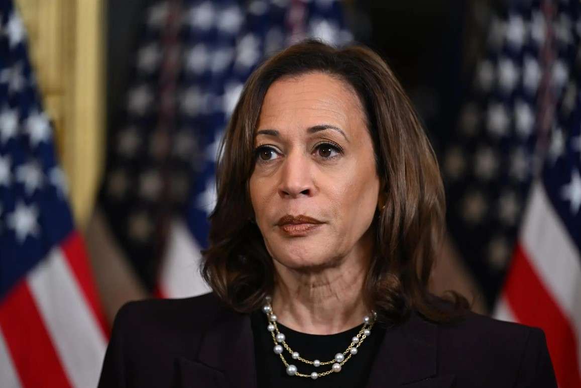 Kamala Harris considera suspender X ante falta de responsabilidad