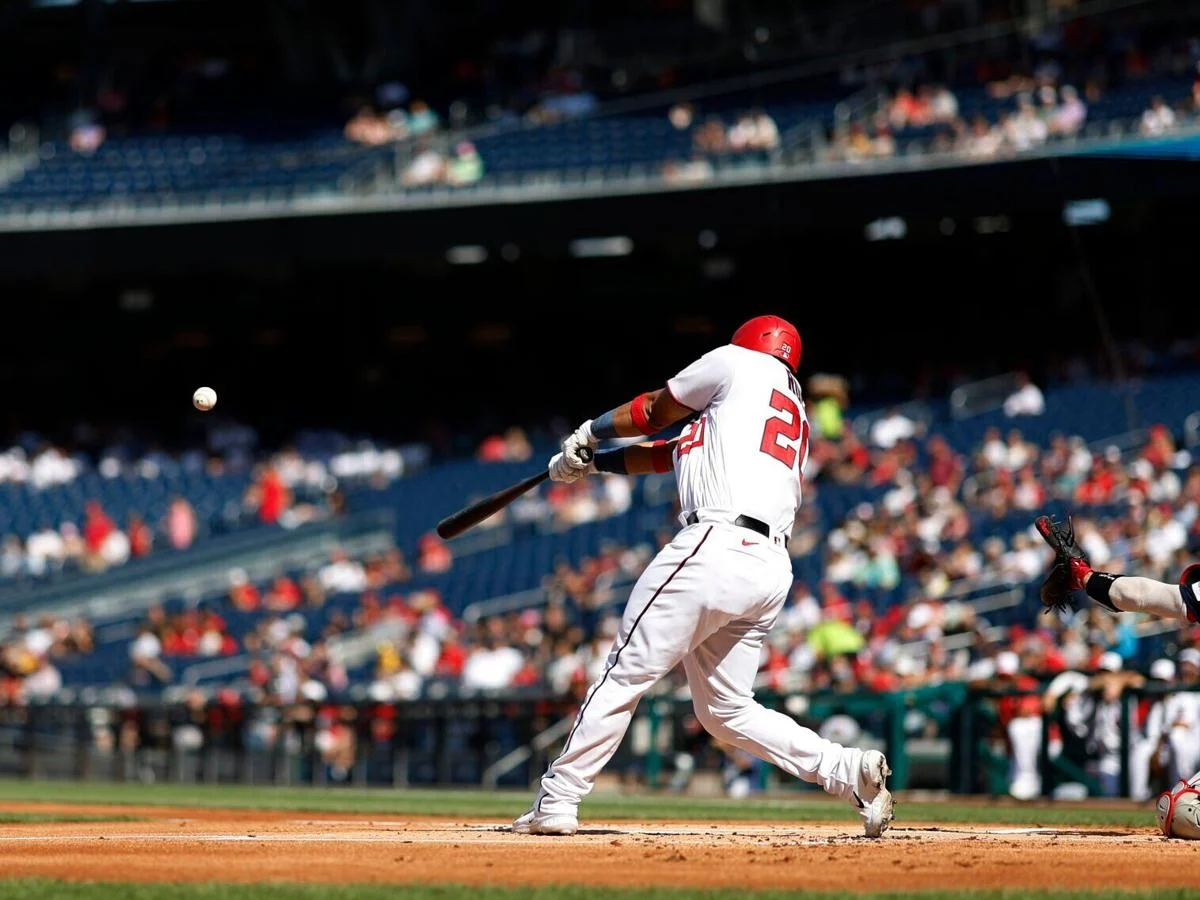 Keibert Ruíz brilló con el madero ante Miami