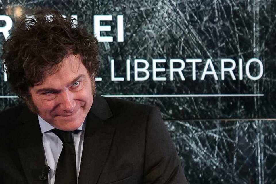 Milei anuncia la privatización de Aerolíneas Argentinas