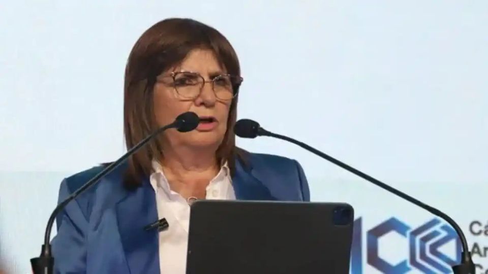 'Estamos consternados por el asedio a la embajada en Caracas'