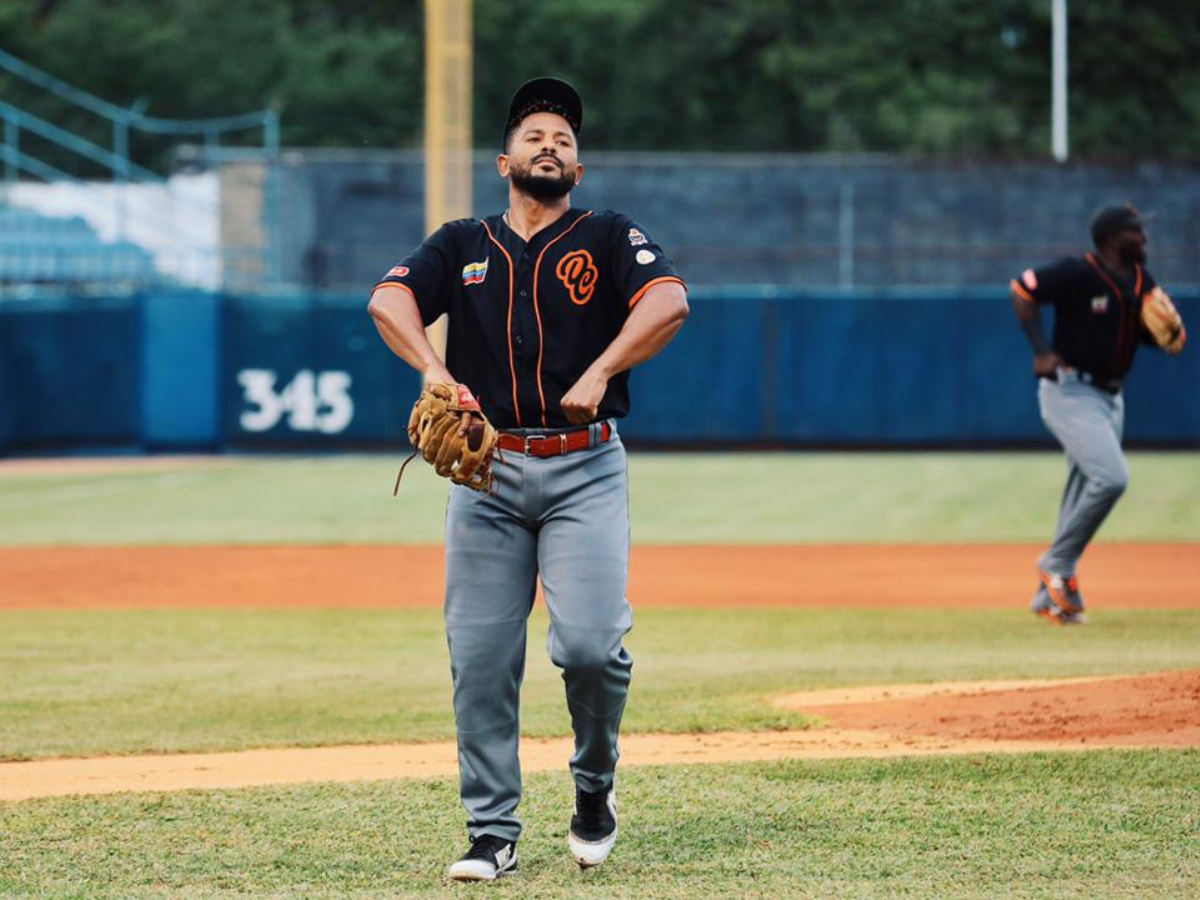 Porfirio López regresa a la Águilas del Zulia