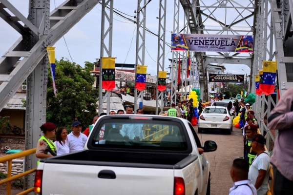 Colombia apunta a superar 1.000 millones de dólares en intercambio comercial con Venezuela