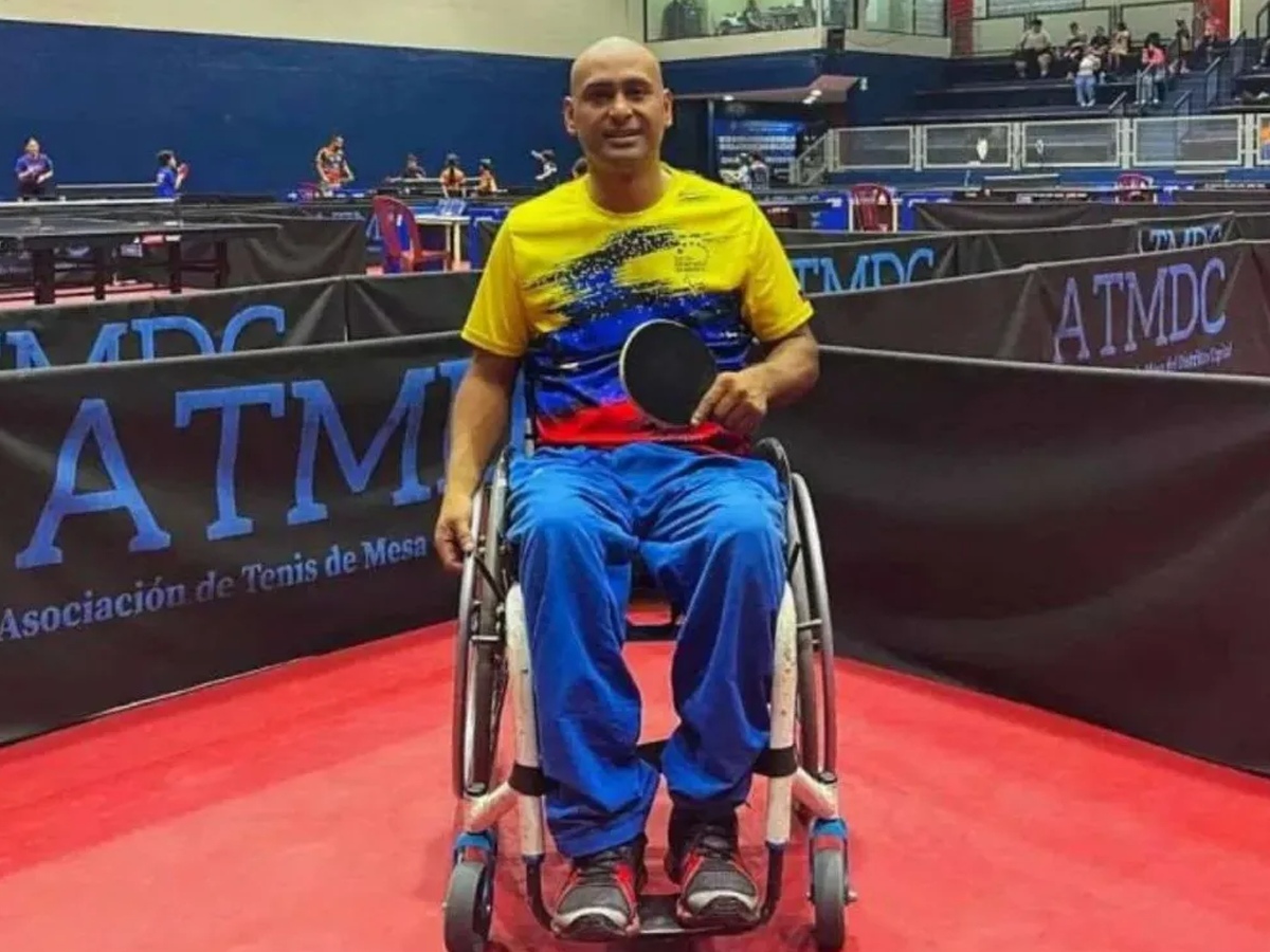 Roberto Quijada avanzó de ronda en paratenis de mesa