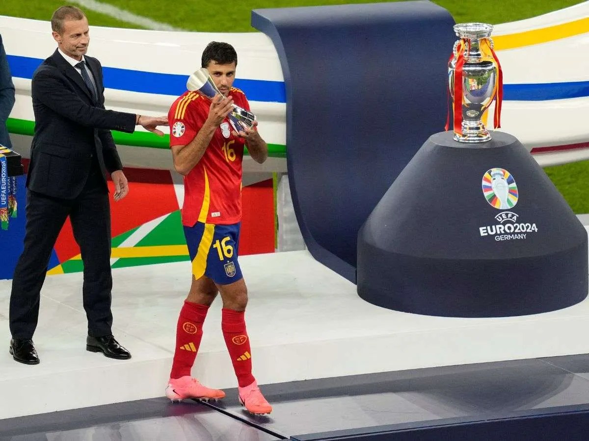 Rodri está orgulloso de figurar por el Balón de Oro