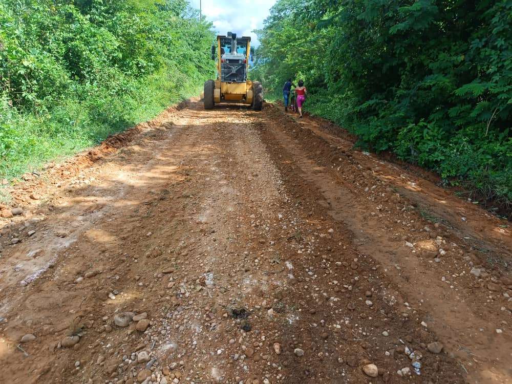 Recuperan cerca de 700 kilómetros de vialidad agrícola en Trujillo
