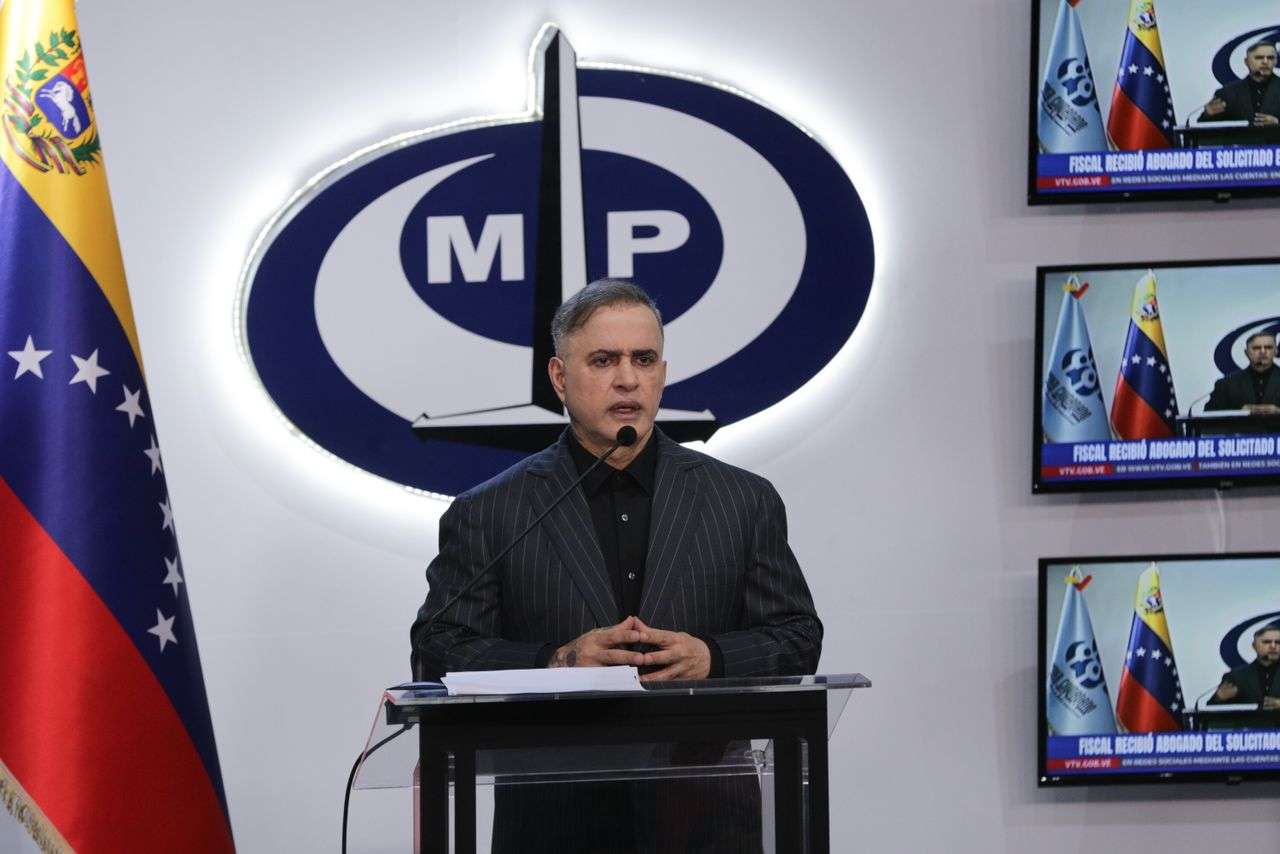 Fiscalía amplía orden de detención contra funcionarios argentinos