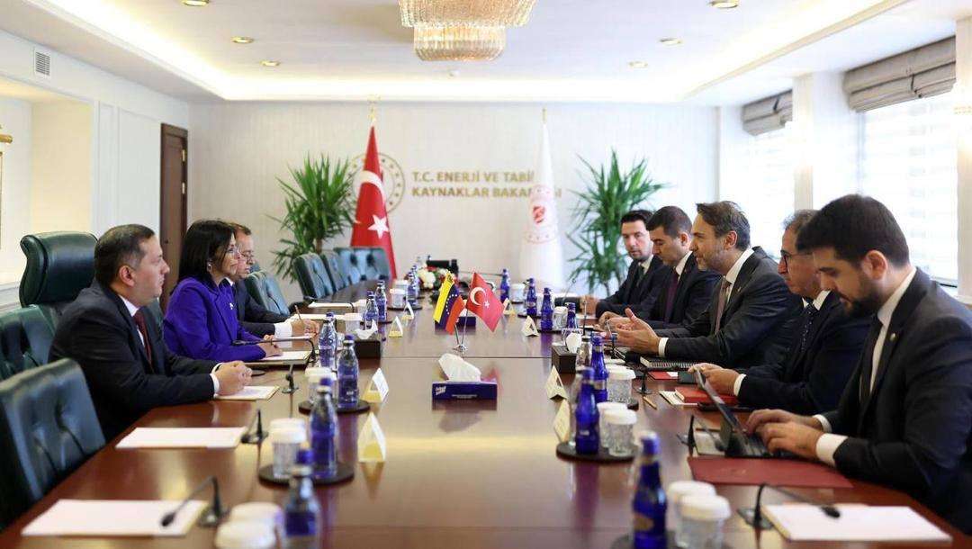 Venezuela y Türkiye revisan agenda energética