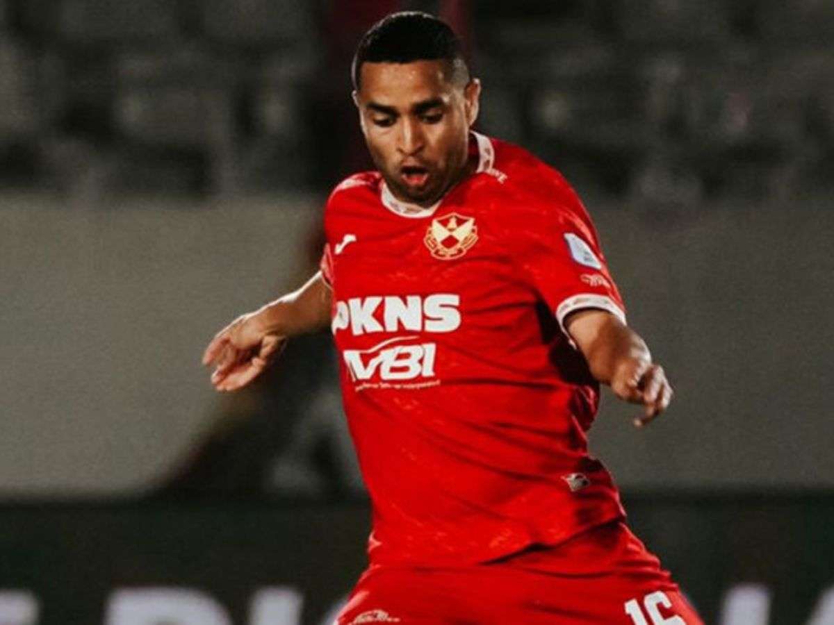 Orozco sigue brillando en fútbol de Malasia