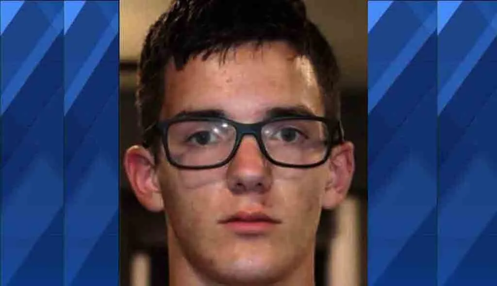 Un joven de 17 años asesinó a su madre, un año antes también mató a su padre