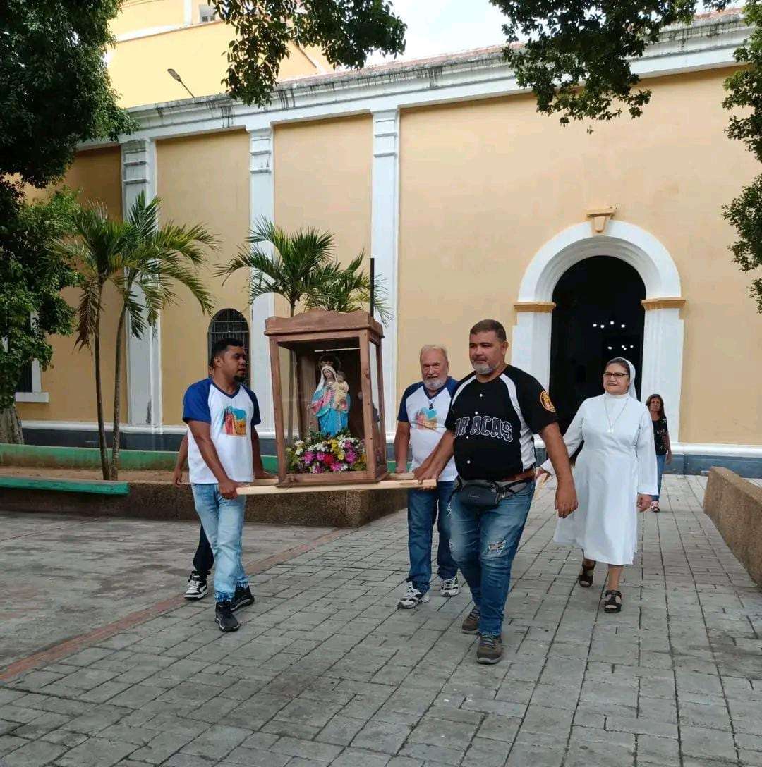 Pueblo de Cúa celebra a su patrona y su fundación