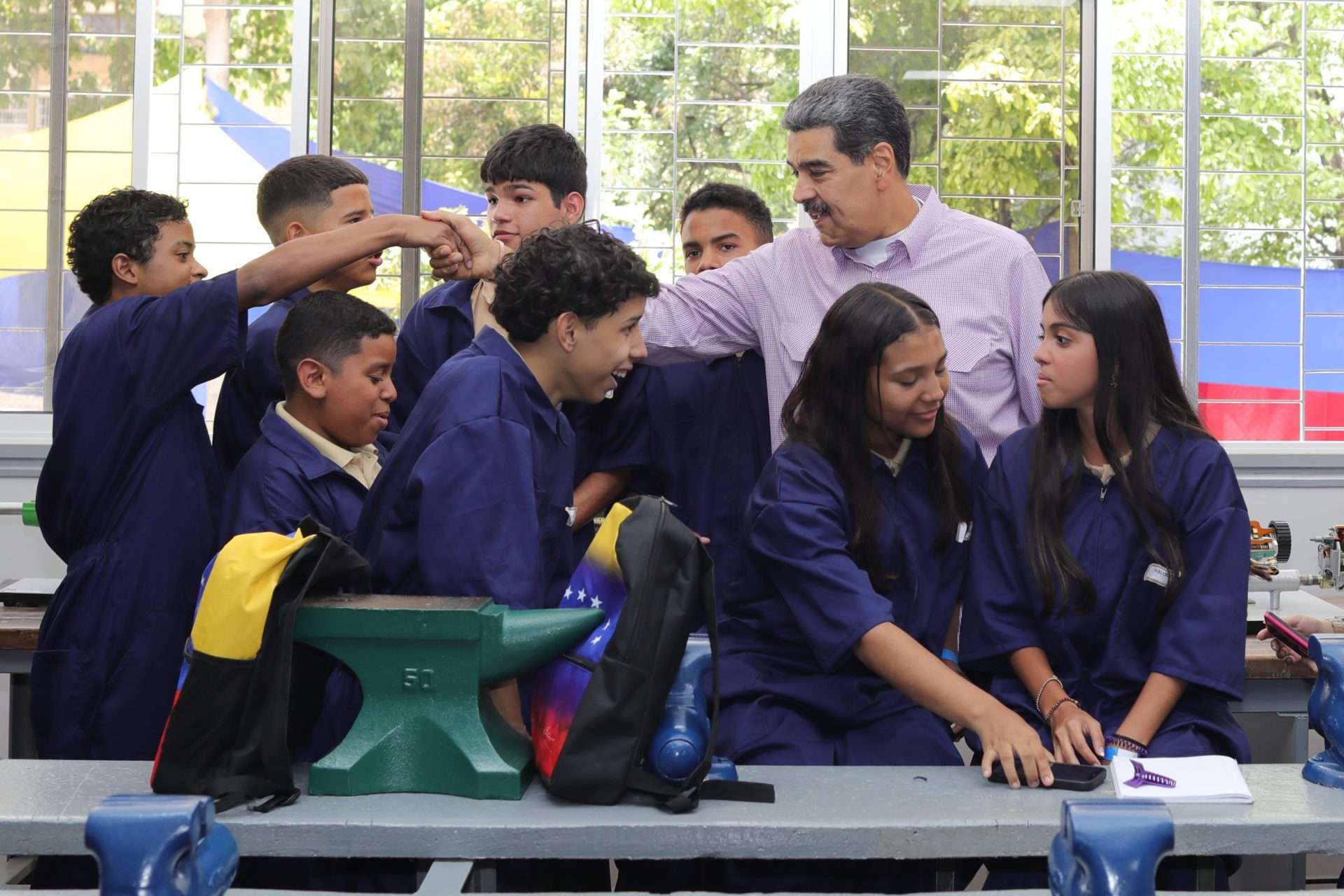 500 escuelas como nuevas - Últimas Noticias