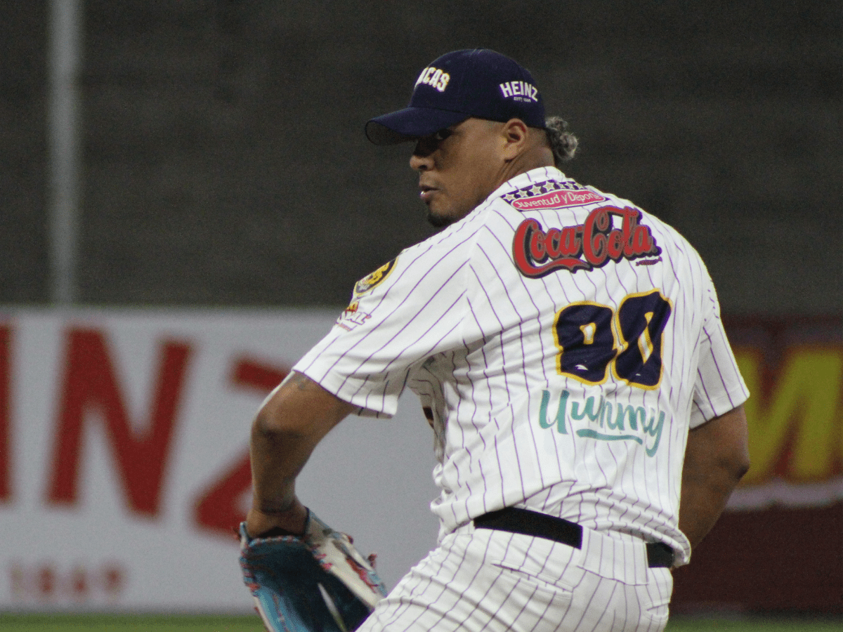 Carlos Hernández y Liván Soto regresarán con Leones
