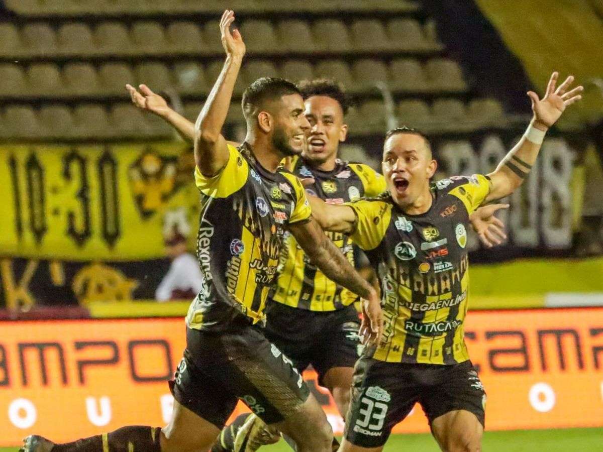 Deportivo Táchira se quedó con el clásico ante Caracas