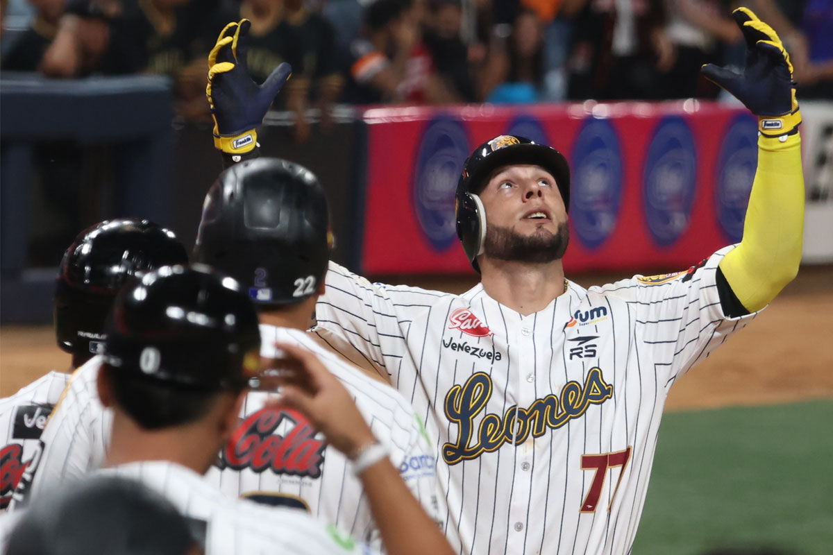 Leones del Caracas gana el primero y Tiburones se desquita de Magallanes