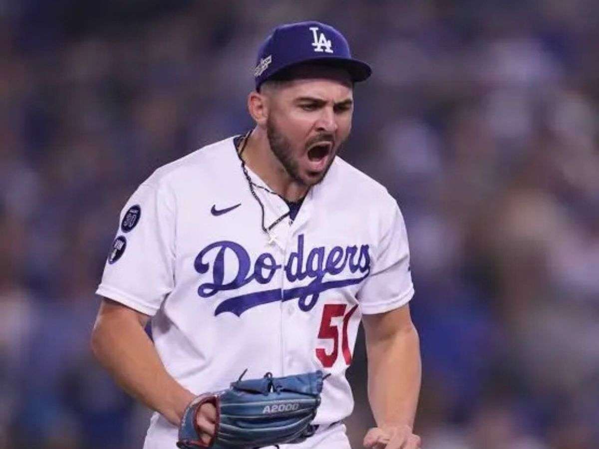 Los Dodgers no contarían con Alex Versia para la Serie de Campeonato
