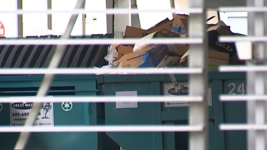 Encuentran restos humanos en un contenedor de basura en el Downtown de Miami
