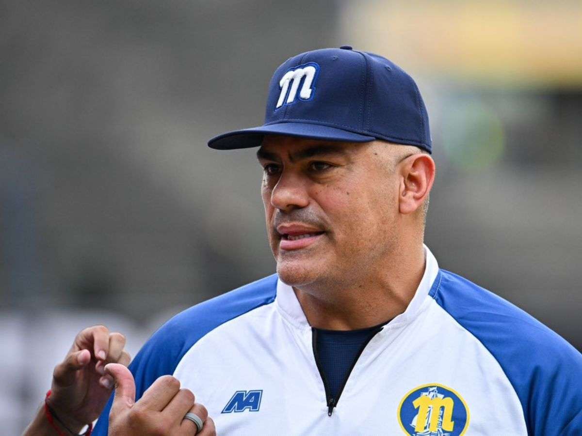 Eduardo Pérez ya está dirigiendo a Magallanes