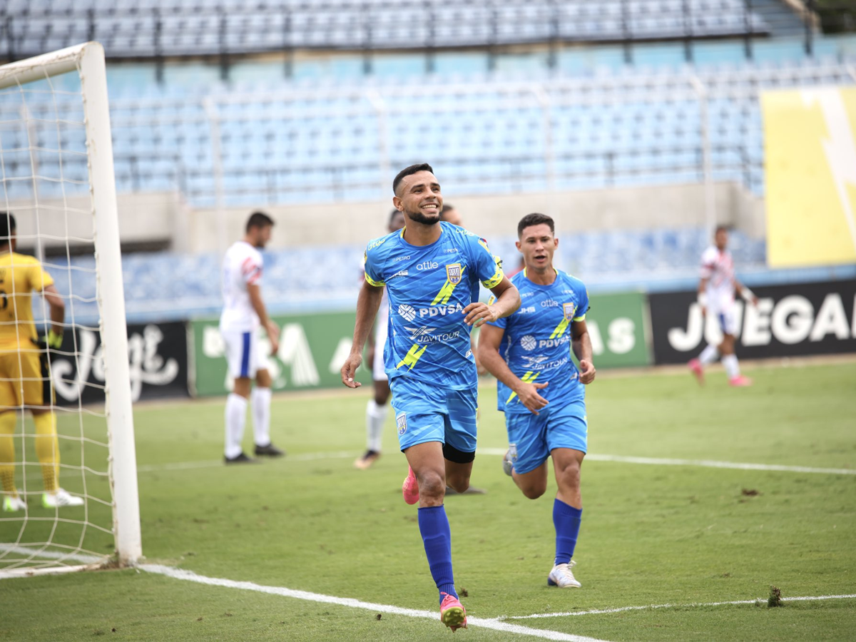 Rayo Zuliano se impuso con autoridad en casa