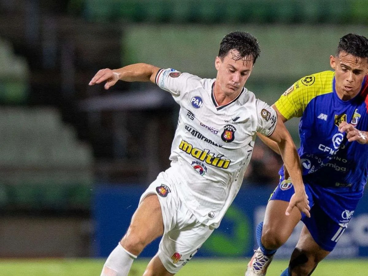 La magia de Juanpi a completar su obra