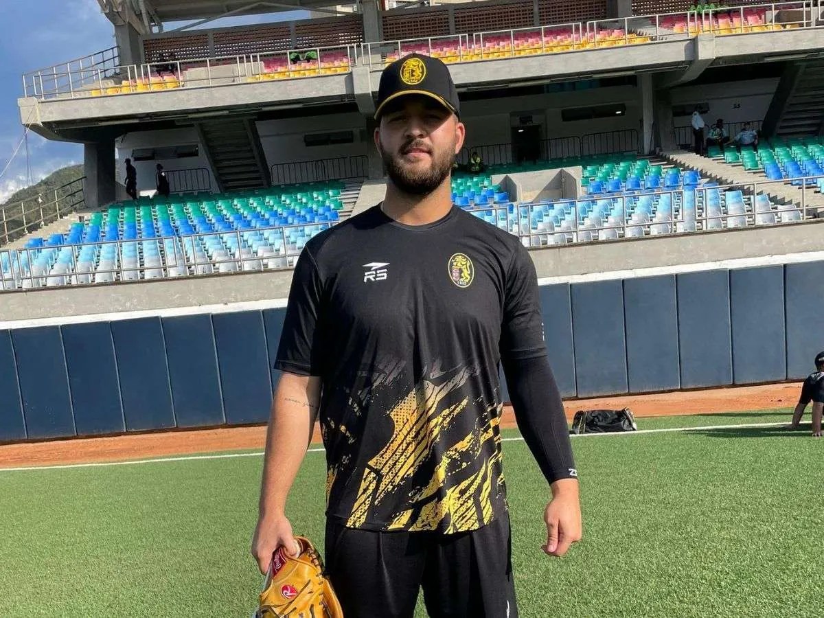 Julio Robaina encantado con la afición caraquista