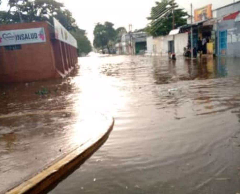 Intensas lluvias con granizo azotaron Naguanagua 
