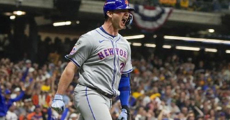 Los Mets de Nueva York le aguaron la fiesta a Milwaukee: Apareció 'El Oso'