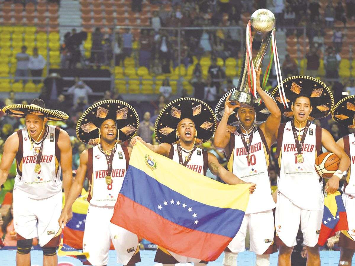 Selección de baloncesto conquistó a México