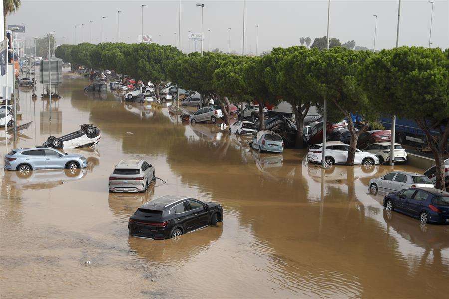 Inundaciones en España dejan más de 60 muertos
