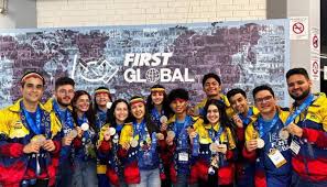 Maduro felicita a Selección de Robótica tras obtener medalla de plata en Grecia