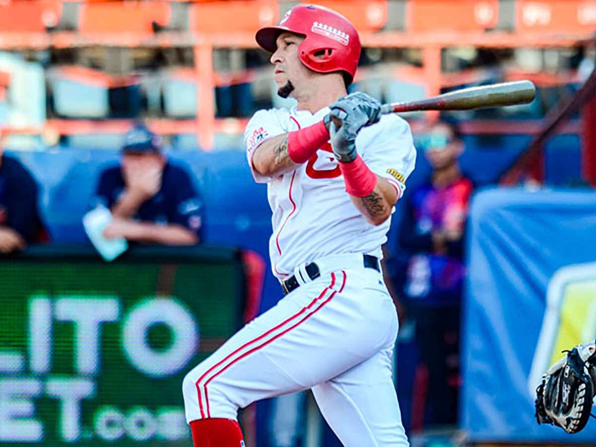 Hernán Pérez listo para jugar con Cardenales