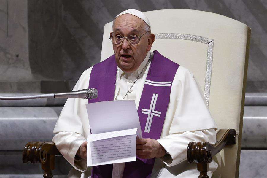 Papa Francisco pide aumentar solidaridad con Valencia ante catástrofe