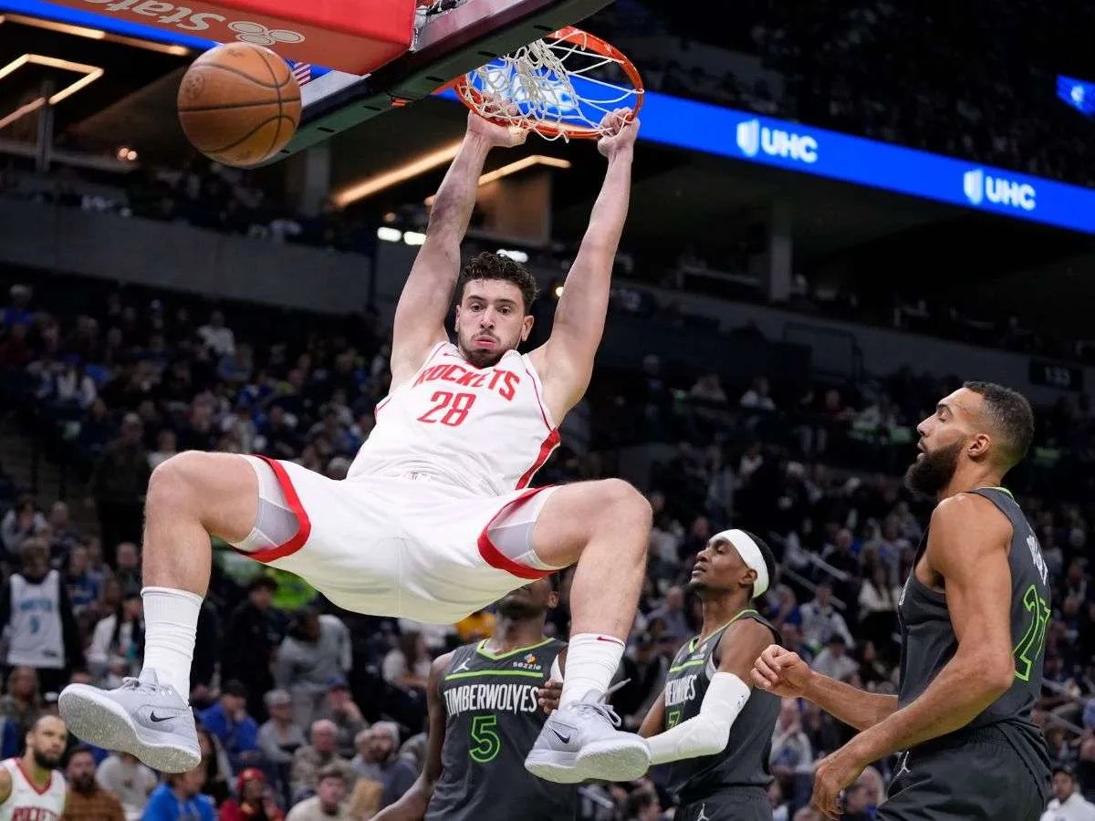Alperen Sengun logró triple-doble con Rockets