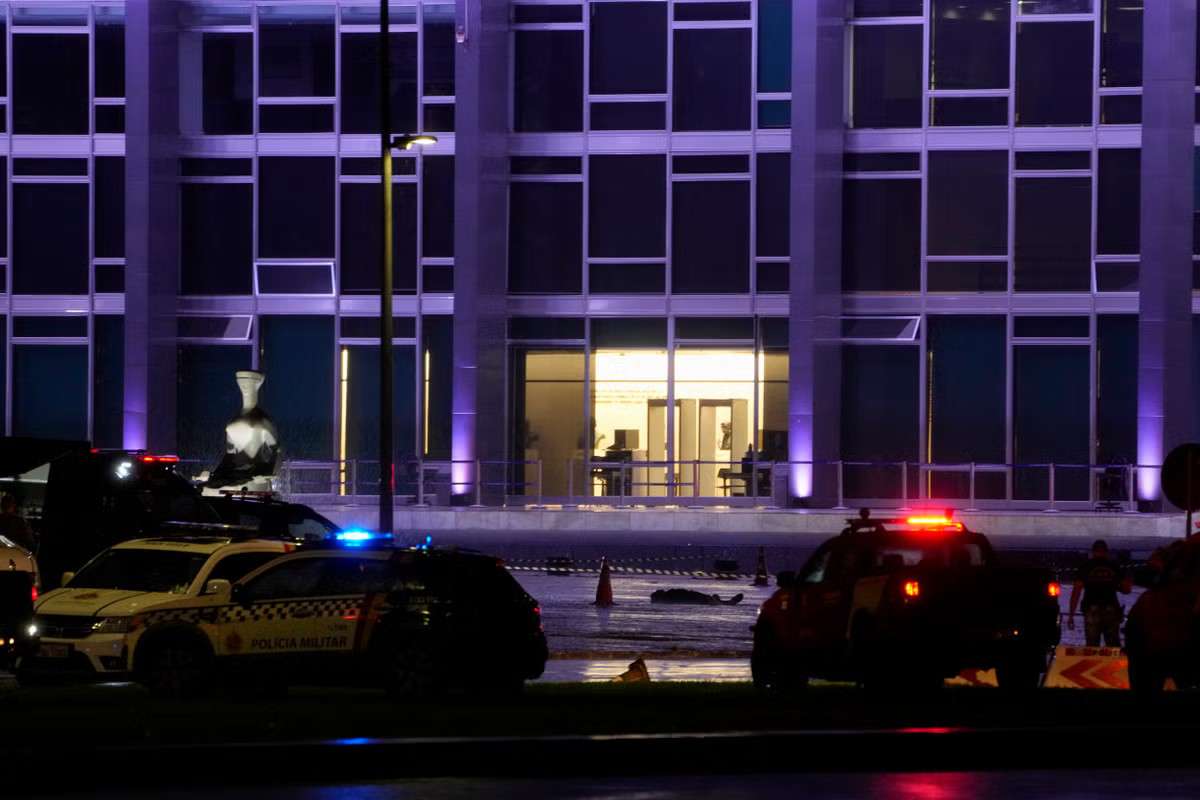 Dos explosiones dejan un muerto frente Tribunal Supremo de Brasil