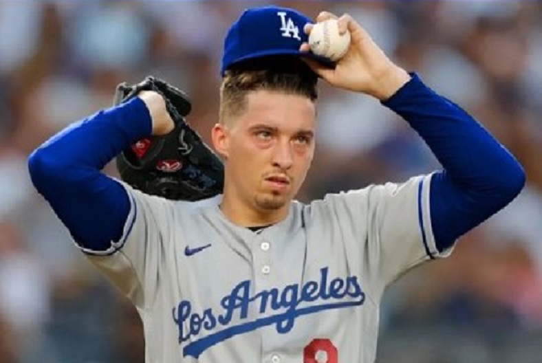 Los Dodgers llegan a un acuerdo con el lanzador dos veces ganador del premio Cy Young, Blake Snell