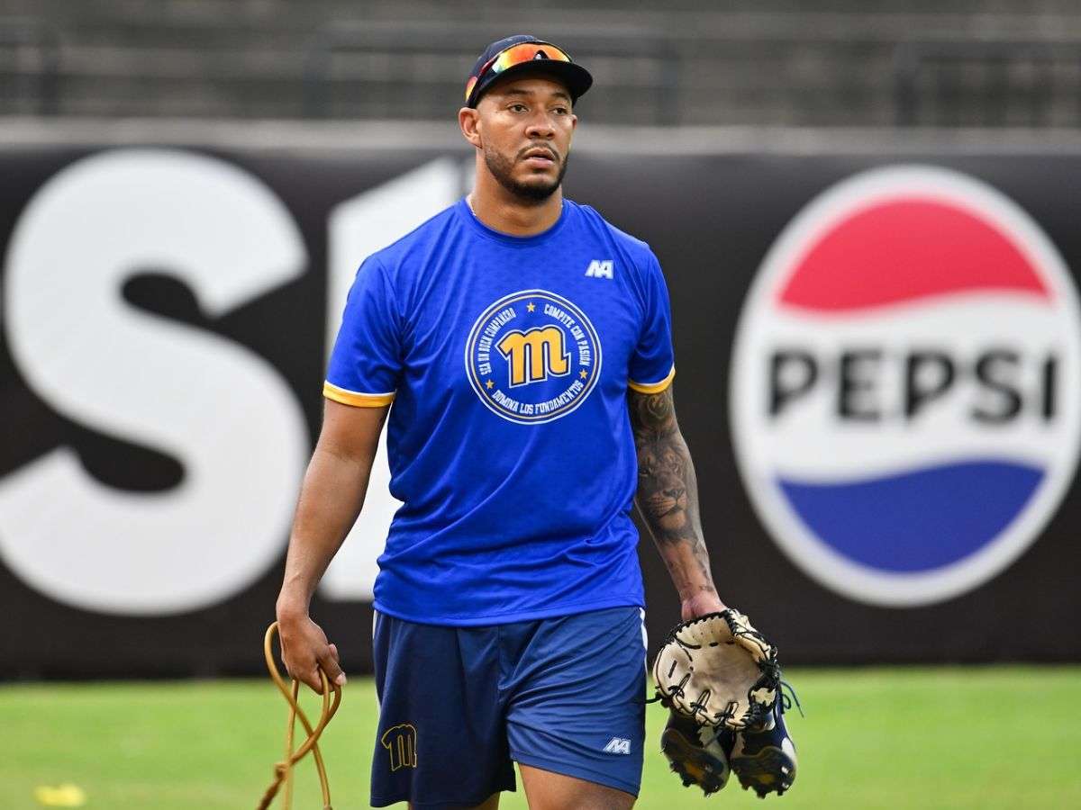 Magallanes recibió la incorporación de JC Ramírez