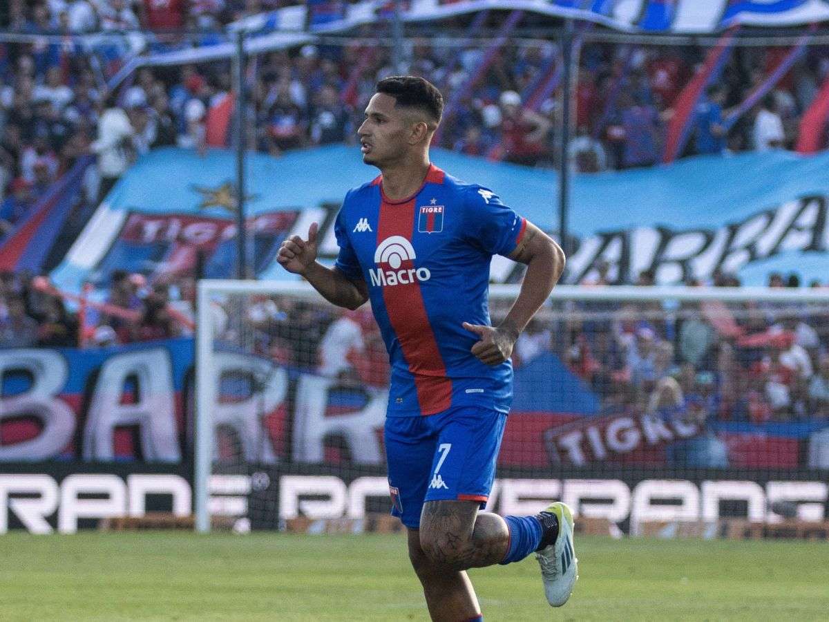 Eric Ramírez tuvo una operación de rodilla