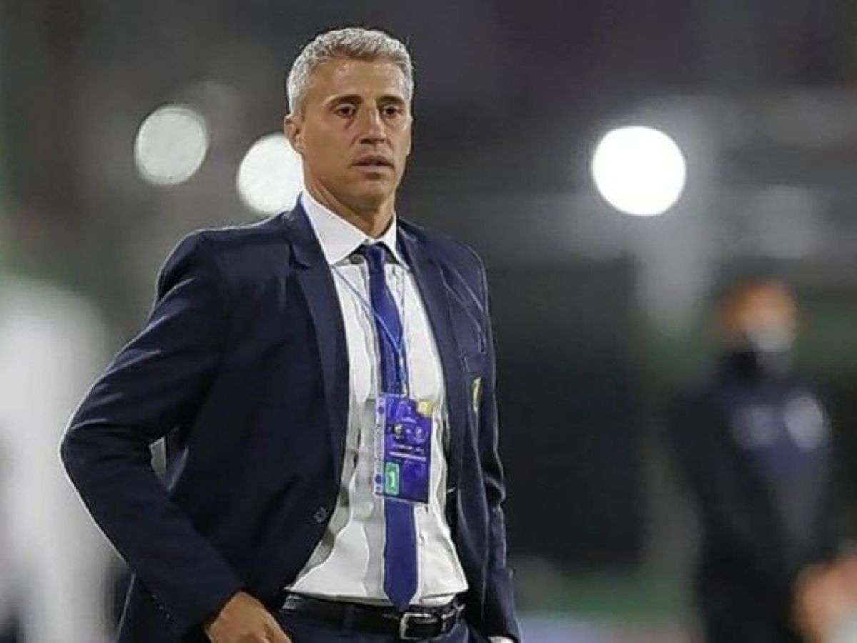Al Ain despide a Hernán Crespo