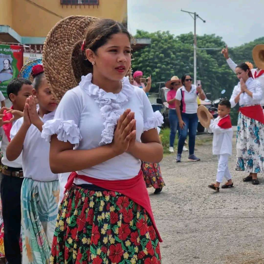 Con la danza de "La Llora" con memoran a los muertos en Yare