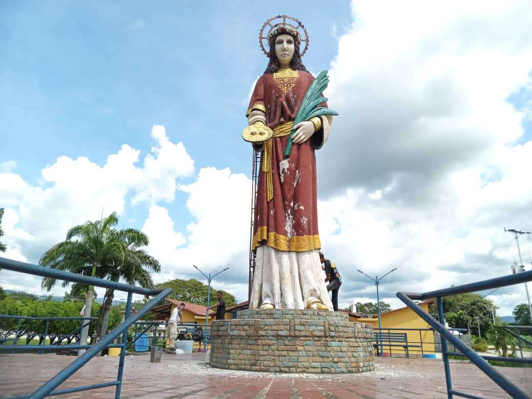 En Paz Castillo restauran imagen de Santa Lucía Virgen Mártir