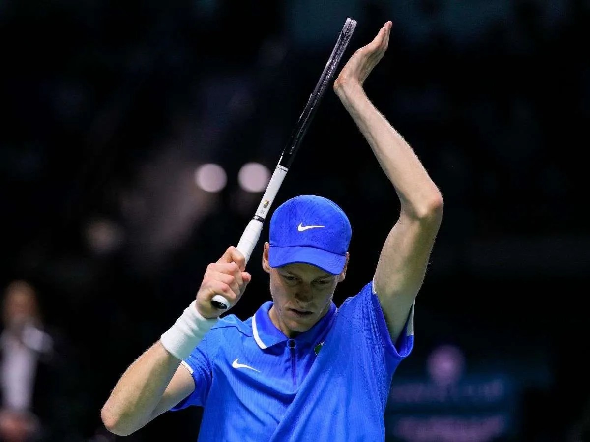 Sinner comanda a Italia a semis de Copa Davis