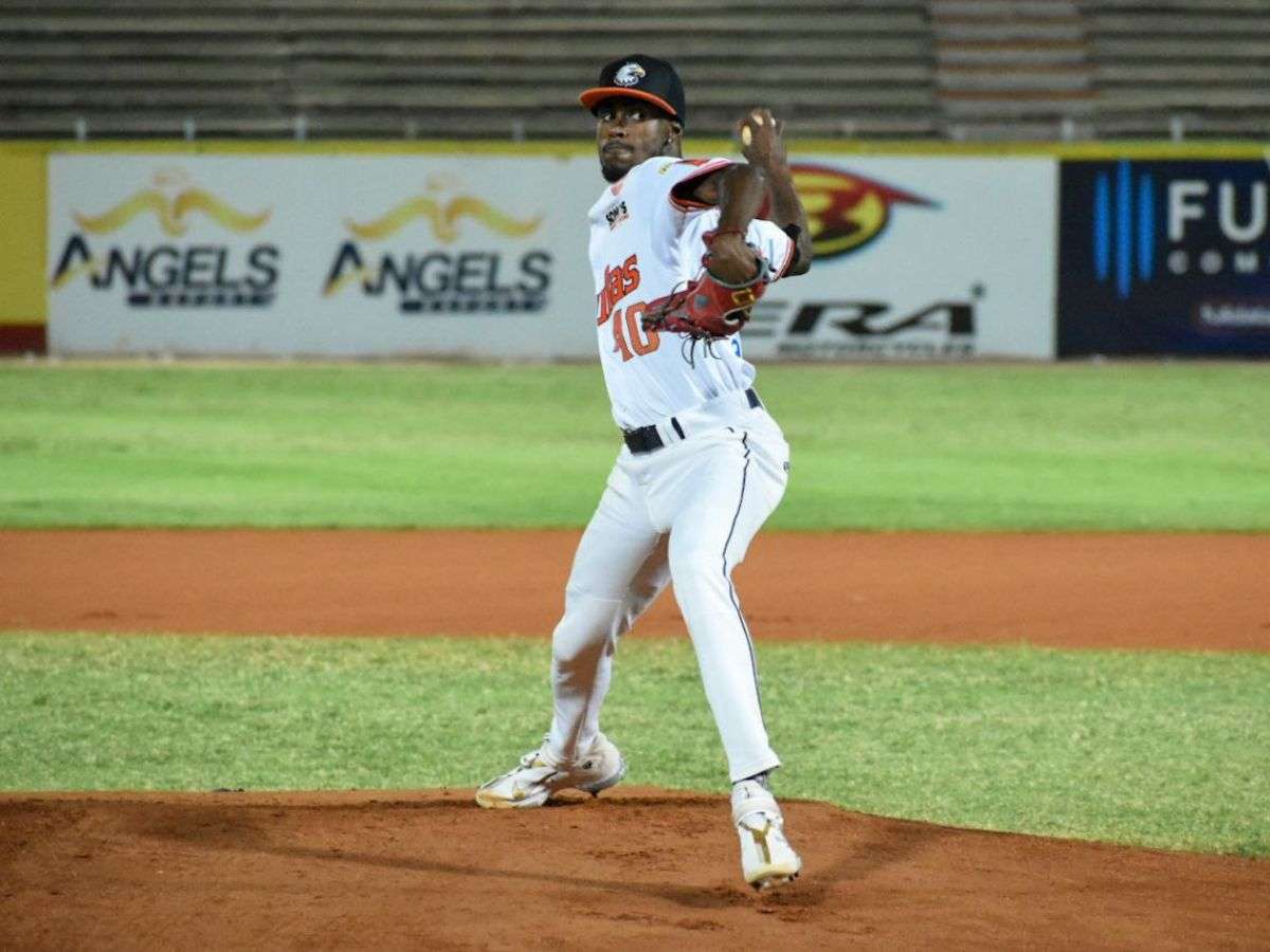 Jorge Tavarez apagó los bates de Tigres