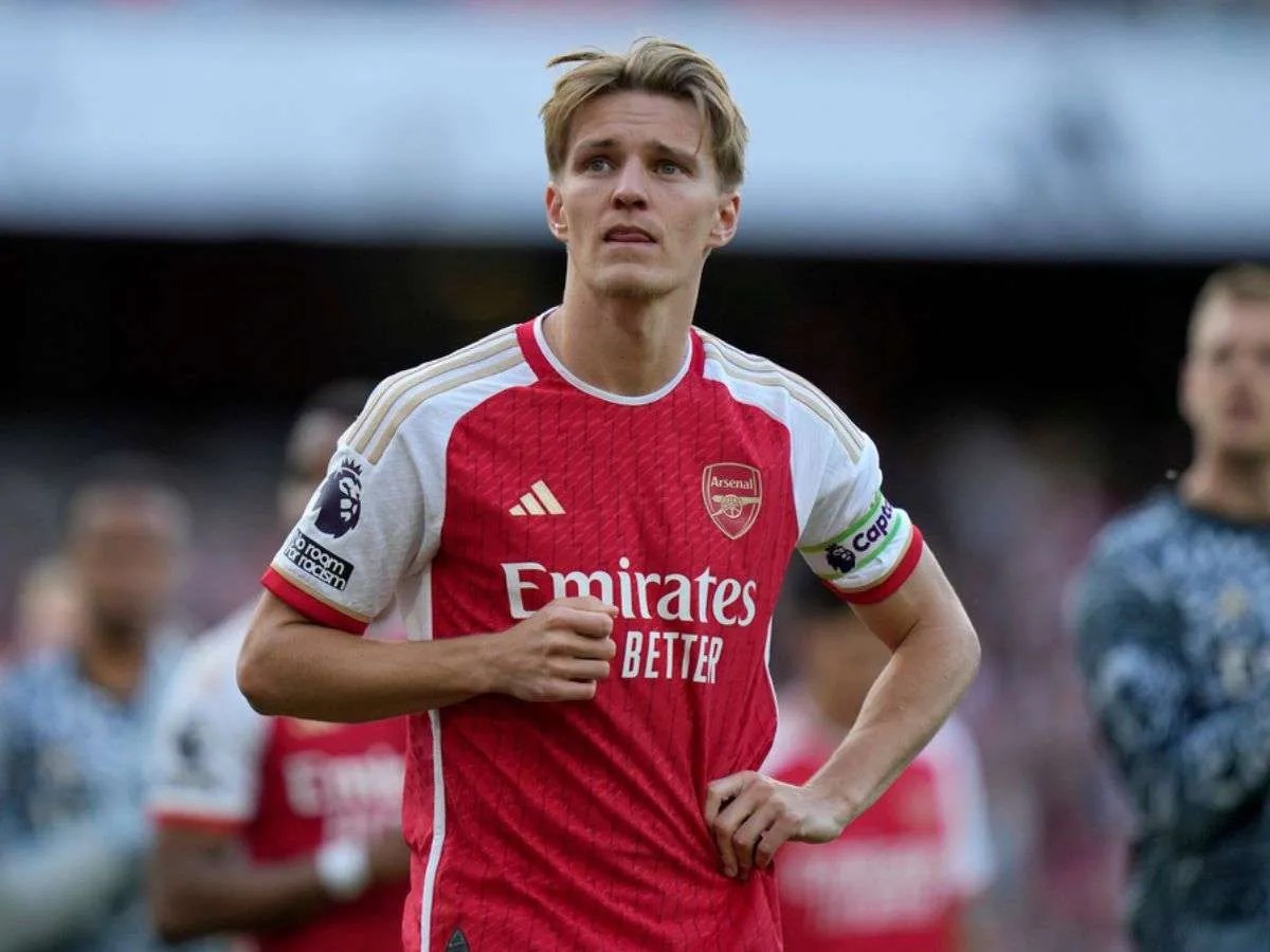 Odegaard regresa a las prácticas del Arsenal