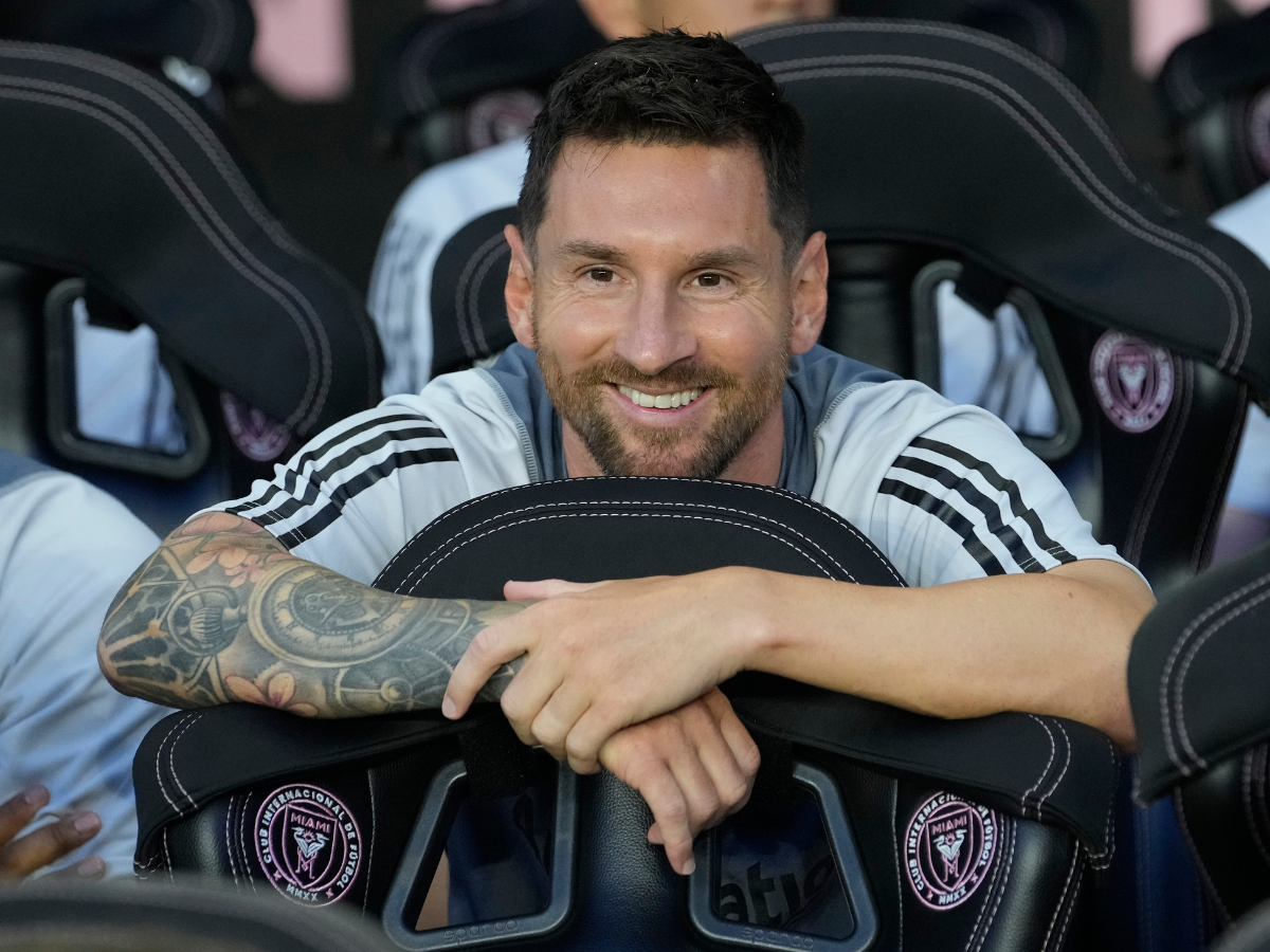 Messi elogia nueva generación del Barcelona