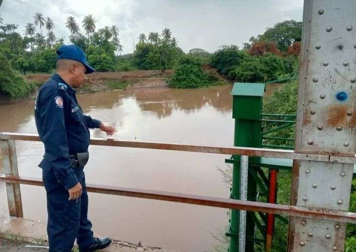 Monitorean niveles del río Limón ante las continuas lluvias en Zulia
