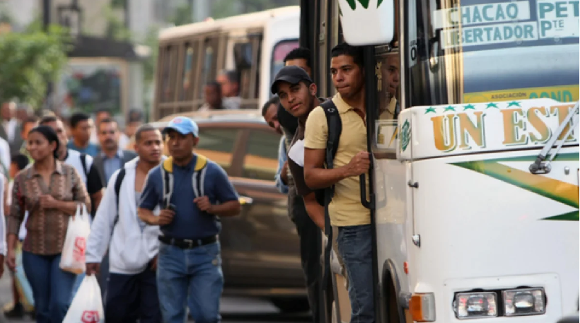 Anunciaron aumento del pasaje mínimo en Venezuela